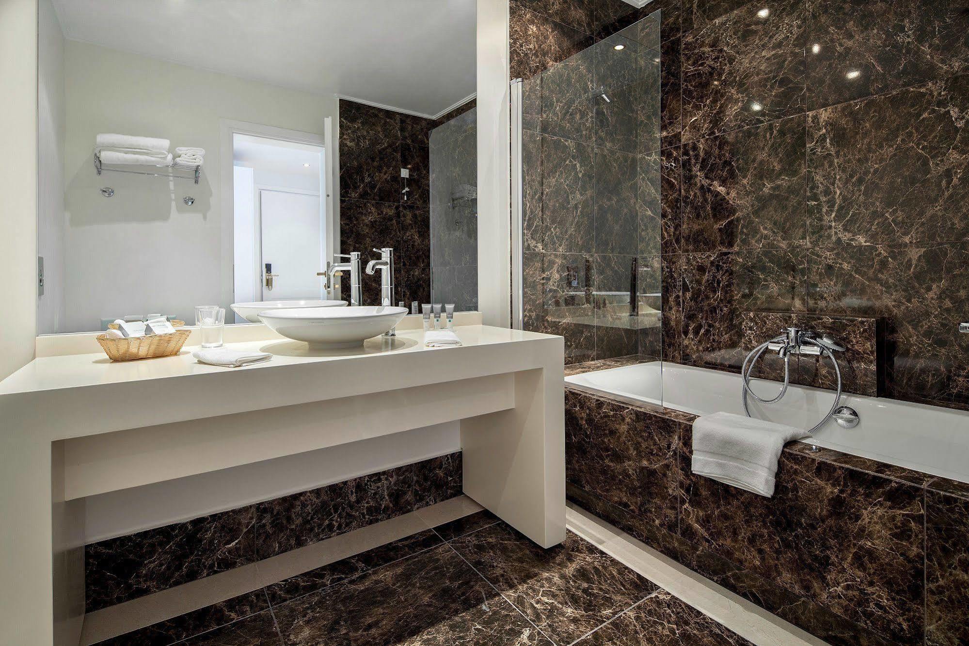 Theoxenia Residence Кифисия Екстериор снимка